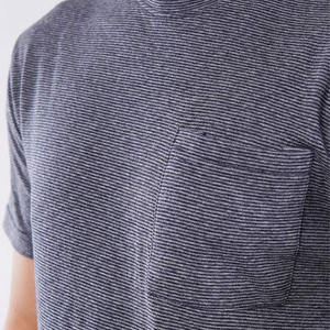 เสื้อยืดผู้ชายลายทางผ้าฝ้าย 100% แขนสั้น สไตล์ลำลอง สตรีทแวร์ เสื้อยืดเรียบๆ ขายส่ง คอกลม แบรนด์ส่วนตัว รับผลิตแบบ OEM - Product Image 2