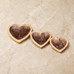 Colección de Cuencos de Madera de Lujo con Forma de Corazón y Acabado Esmaltado Brillante, Vajilla Decorativa para Eventos - Product Image 3