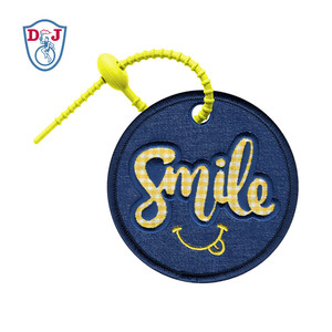 Étiquette personnalisée en jean brodée avec nom, étiquette ronde en tissu doux pour sacs et bagages - Product Image 2