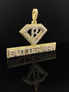 Pendentif Hyperion personnalisé en diamant taille brillant glacé, en alliage Butterman plaqué or 18 carats, micro-incrustation, breloque Hip Hop, bijoux pour homme - Product Image 3