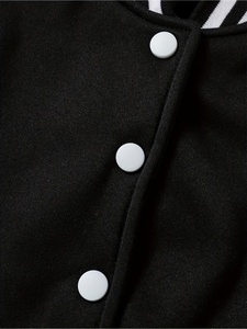 Chaqueta Varsity Unisex de Moda, Ropa Casual Urbana con Cierre de Botones a Presión, Puños Acanalados, Corte Holgado para Uso Diario - Product Image 5