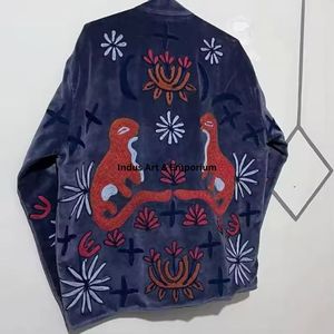 Chaqueta de algodón Suzani hecha a mano en India, chaqueta corta bordada a mano, abrigo unisex, chaqueta corta Suzani hecha a mano - Product Image 2