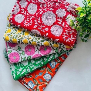 Serviettes en coton imprimées à la main, modernes, réutilisables, pour la décoration de table, les événements à domicile, les mariages, les dîners, les restaurants - Product Image 2
