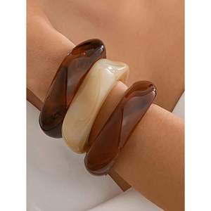 Brazaletes Elegantes Pulidos de Resina y Madera Hechos a Mano, Accesorios de Moda de Cristal - Product Image 6