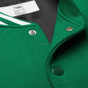 แจ็กเก็ตขนสัตว์แขนเสื้อเบสบอลแบบปักลายสำหรับฤดูหนาว - Product Image 3