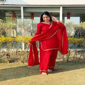 ชุดเดรสชีฟองสีเขียว VASTRA COTTAGE พร้อมผ้าคลุมไหล่ลายดิจิตอล Leheriya แบบปักลายฉลุ  บุซับในอย่างดี เหมาะสำหรับงานเฉลิมฉลอง - Product Image 4