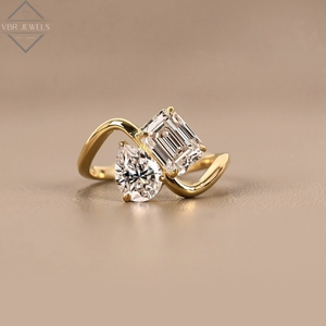 Anillo de Diamantes con Dos Piedras en Forma de Pera, Corte Esmeralda, Oro Amarillo, Banda Abierta, Joyería de Compromiso, Regalo para Mujer, Diseño de Lujo - Product Image 1