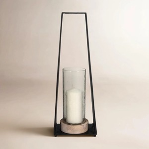 Farol de Hierro Moderno con Cilindro de Vidrio y Base de Madera para Decoración del Hogar - Product Image 5