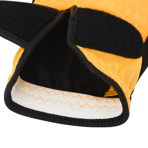 Guantes de Golf Amarillos para Hombre, Completamente Personalizables, de Piel de Oveja, al Mejor Precio - Product Image 2