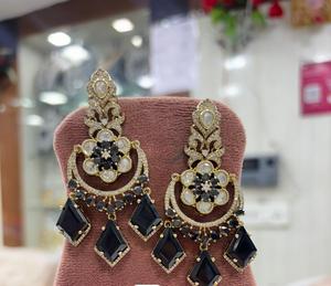 Pendientes Largos Brillantes de Latón Chapado en Oro de Alta Calidad con Circonitas, para Fiestas y Eventos Nocturnos, Moda Femenina - Product Image 2