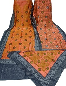 Conjunto de 3 piezas de Baati Shaash Dirac somalí moderno para mujer, de seda sólida con bordado y pedrería, ecológico, lujoso y sin coser - Product Image 3