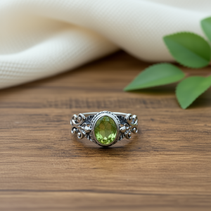 Anillo de Moda con Peridoto, 3.5 Gramos de Peso - Product Image 3
