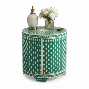 Mesa Auxiliar Redonda Hecha a Mano con Incrustaciones de Hueso y Patrón Geométrico de Diamantes, Mesa de Noche Verde Esmeralda Personalizada, Artesanía India - Product Image 1