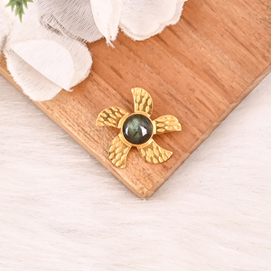 Colgante de Plata de Ley 925 con Engaste de Labradorita Natural en Baño de Oro, Joyería Boho Unisex - Product Image 3