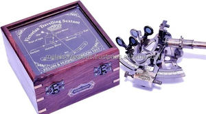 Sextant nautique en laiton antique Instrument de navigation de style vintage Boîte en bois Fourniture marine pour l'obtention du diplôme de mariage Luxueux - Product Image 2