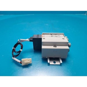 SQ1141Y-5L-C4-B SMC ใช้เป็นชิ้นส่วนอุปกรณ์เซมิคอนดักเตอร์รุ่นเก่า - Product Image 2