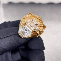 Bague Tête de Lion Plaqué Or avec Moissanite Taille Asscher, Bague Fantaisie pour Homme, Bijou d'Anniversaire
