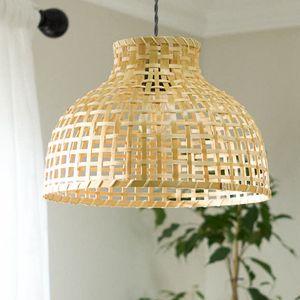 Luminaire suspendu en forme de dôme en bambou naturel tissé pour la décoration du plafond de la maison, l'éclairage intérieur et la décoration intérieure - Product Image 1