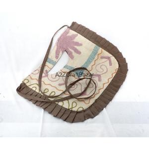 Sac à bandoulière brodé fait main en feutre non tissé, taille moyenne, avec fermeture à cordon, pour usage quotidien, motif décoratif - Product Image 1