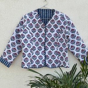 Veste matelassée pour femme, manches trois quarts, imprimé floral, coton, vêtement d'extérieur printemps, longueur normale, tissu tissé, col en V - Product Image 1