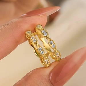 Bague de mariage vintage en moissanite 925 pour femme, en argent sterling plaqué or jaune et blanc, certifiée IGI - Product Image 3