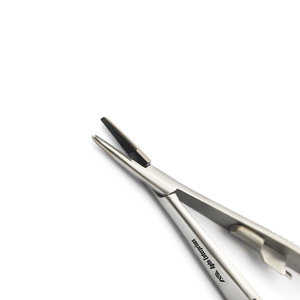 ที่จับเข็มคาสโตรวีโฮ TC 14 ซม. เครื่องมือผ่าตัดที่มีความแม่นยำสูง ทำจากเหล็กกล้าไร้สนิม สำหรับการเย็บแผลทางสัตวแพทย์และการผ่าตัดขนาดเล็ก - Product Image 4