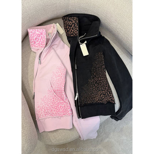 Set Loungewear Personalizzato da Donna con Stampa a Pois, Abbigliamento alla Moda, Tuta con Felpa Corta con Doppia Cerniera e Pantaloni a Zampa - Product Image 3