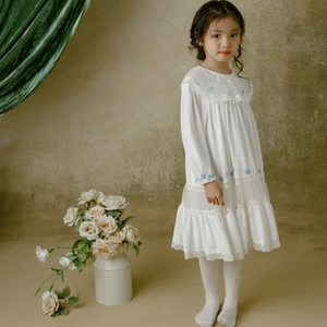 Noël Baptême Occasion Manches Longues Confortable Velours Fille Robes Main Perles Billowy Genou Longueur Personnaliser Couleur-Lita - Product Image 6