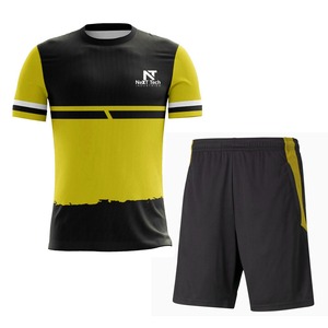 Comfortable Sports Wear Men <b>Soccer</b> Uniform 100% Polyester Men Custom Made Football Uniform - Product Image 5