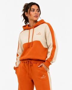 Ensemble de survêtement à capuche color block pour femme avec pantalon large à rayures latérales, logo personnalisé, vêtements en gros, coupe décontractée, hiver automne - Product Image 3