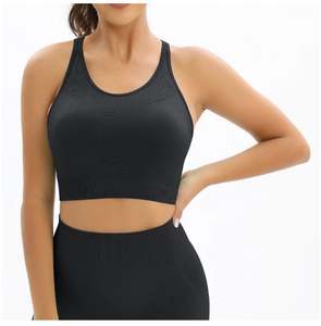 Ensemble de sport 2 pièces côtelé sans couture respirant pour femme, soutien-gorge de sport et short taille haute, vente en gros personnalisée OEM ODM - Product Image 2