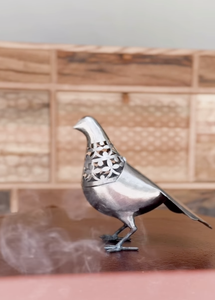 Decorative Metal Bakhoor <b>Burner</b> with Bird Design for Home Fragrance <b>Incense</b> Burning and Luxury Tabletop Home Decor - Product Image 4