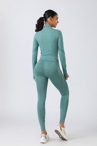 Best-Selling Three-Piece Seamless Yoga Set High-Waisted Leggings Sports Bra and <b>Zip</b>-<b>Up</b> <b>Jacket</b> Women's Fitness Set - Product Image 5