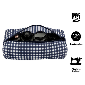 Sac de rangement pour sèche-cheveux Dyson, artisanal, bleu à carreaux, imprimé au bloc, avec fermeture éclair, rembourré doux, 4 compartiments, matelassé, en pur coton - Product Image 2