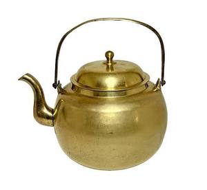 Bouilloire à thé vintage en laiton avec couvercle et poignée en métal - Product Image 1