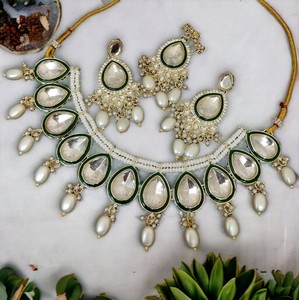 Conjunto de collar de Patwa polaco antiguo de diseñador con Maang Tikka para niñas y mujeres - Product Image 1