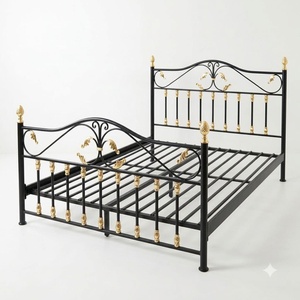 Lit plateforme Queen en fer forgé de qualité commerciale, style victorien, avec tête de lit réglable et revêtement en cuir, idéal pour hôtel - Product Image 1