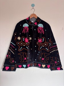 Veste courte d'hiver pour femme en velours, style bohème chic, broderie poisson et méduse, confort supérieur, motif océan, tendance explosive - Product Image 1