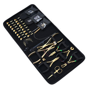 Kit d'outils pour extensions de cheveux dorées, comprenant une pince microlink de 7 pouces, une pince de serrage de perles, un coupe-keratine et des accessoires de salon - Product Image 1