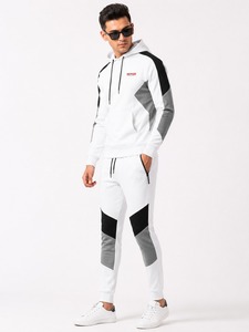 Chándal premium para hombre que combina tela suave, diseño moderno y costuras duraderas para una comodidad prolongada y para el día a día. - Product Image 1