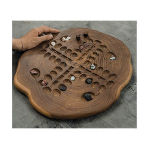 Juego de Mesa Ludo de Madera Hecho a Mano, Juego de Estrategia de Madera Sólida con Borde Natural de Lujo, Regalo para Adultos y Familias, Decoración Premium para el Hogar - Product Image 1