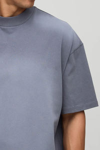 Camiseta de Corte Cuadrado para Hombre, 100% Algodón, Transpirable, Color Personalizado, Logotipo con Impresión Digital, Ropa Urbana, Venta al Por Mayor OEM - Product Image 3
