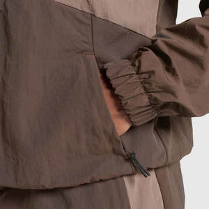 Ensemble survêtement homme 2 pièces coupe-vent avec pantalon et veste à capuche, réfléchissant, zippé, en nylon, style streetwear, prix abordable - Product Image 4