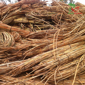 Poteaux en rotin écologiques 12-30mm Matière première artisanale pour meubles de jardin Prix bon marché Rotin naturel OEM fabriqué au Vietnam - Product Image 4