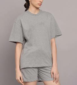 Ensemble deux pièces pour femme : sweat à capuche court zippé et short, avec logo personnalisé, en dentelle unie et boutons, de haute qualité - Product Image 5