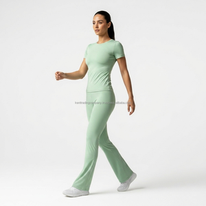 Conjunto de Yoga para Mujer 2026 de Moda: Leggings Acampanados y Top de Manga Corta, Ajuste Delgado, Ropa de Gimnasio, Cintura Alta, Estilo Bootcut para Entrenamiento - Product Image 1