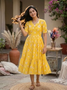Vestido maxi de gran venta con estampado de cuadros y flores, estilo casual, para oficina, con vuelo redondo, estilo indio pakistaní, Kurti, precio bajo. - Product Image 2