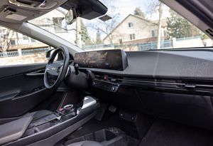 OFERTA JUSTA 2022 E V 6 GT-LINE AWD - Product Image 3