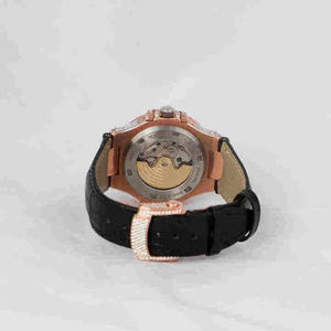 Colección de Relojes de Lujo para Hombre de Calidad Estándar, 42 mm, Claridad VVS, Corte Redondo, Totalmente Adornados con Diamantes Moissanite - Product Image 3