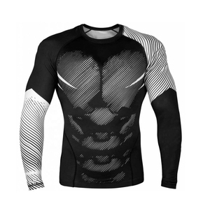 Camiseta de Compresión de Manga Larga para Hombre, para MMA y BJJ, con Estampado de Llamas Rojas y Negras, UPF50+, de Secado Rápido - Product Image 4